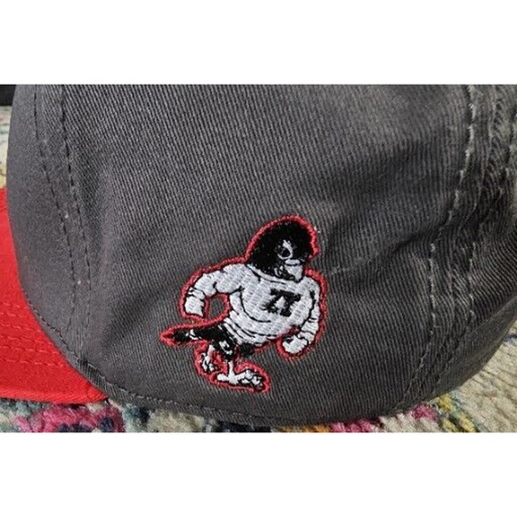 Zoo York Baseball Hat Bird Mascot Logo Embroidered Red Gray Snapback OSFA - Picture 9 of 11
